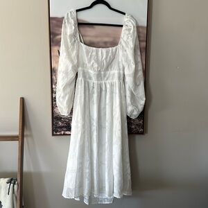 NWT Lulus White Floral Dress